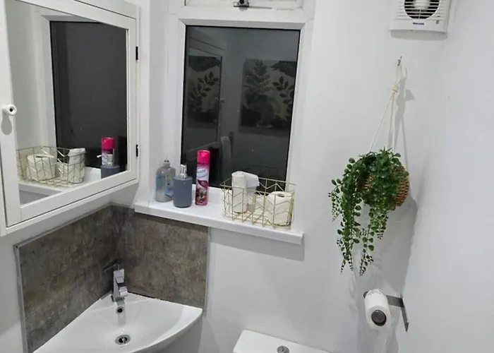 Cosy 3 Bedroom, 5 Bed House! Casa vacanze