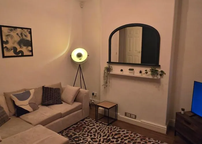 Cosy 3 Bedroom, 5 Bed House! Сasa de vacaciones *